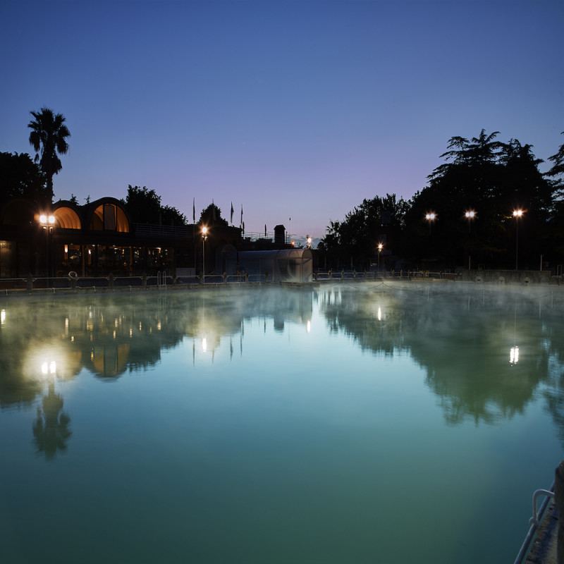 Ingresso In Piscina Nella Notte Di Capodanno